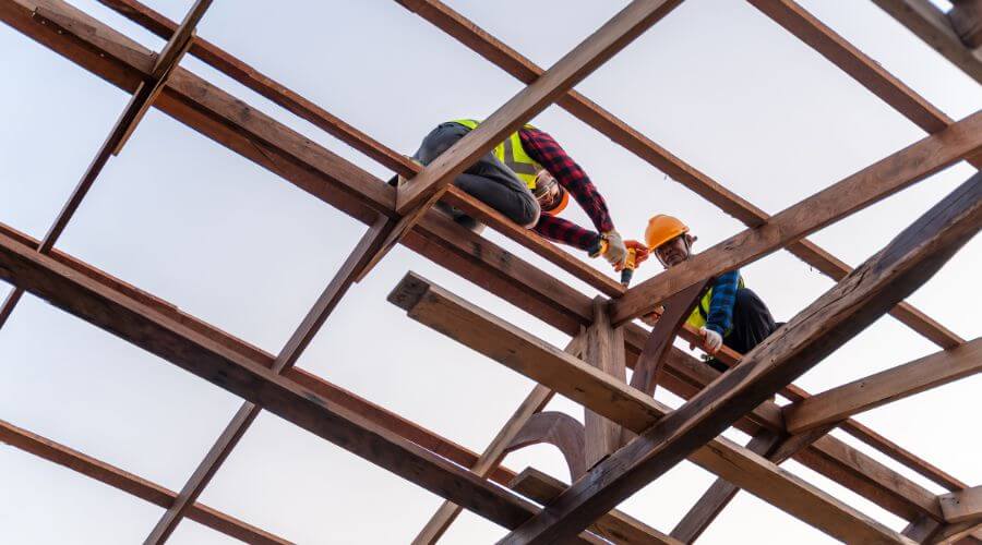 Expert tile roof repair services in Penuelas, PR